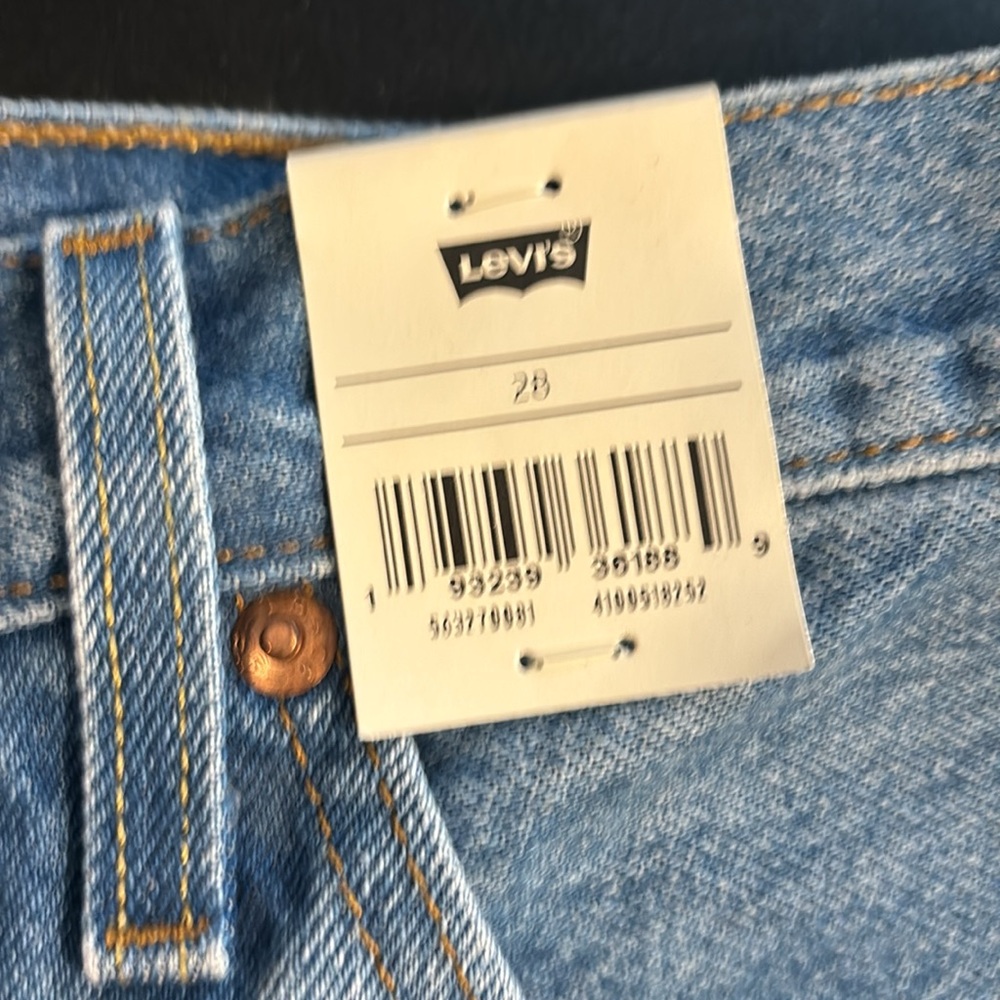 Levi’s 501 Jean shorts NWOT size 28 - Picture 2 of 5